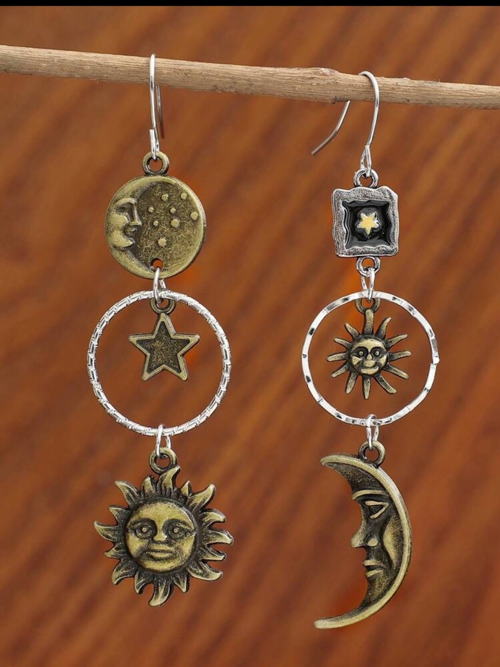 Celestial Metallic Sun, Moon & Star Drop Earrings NEW đˇď¸ - Picture 2 of 4